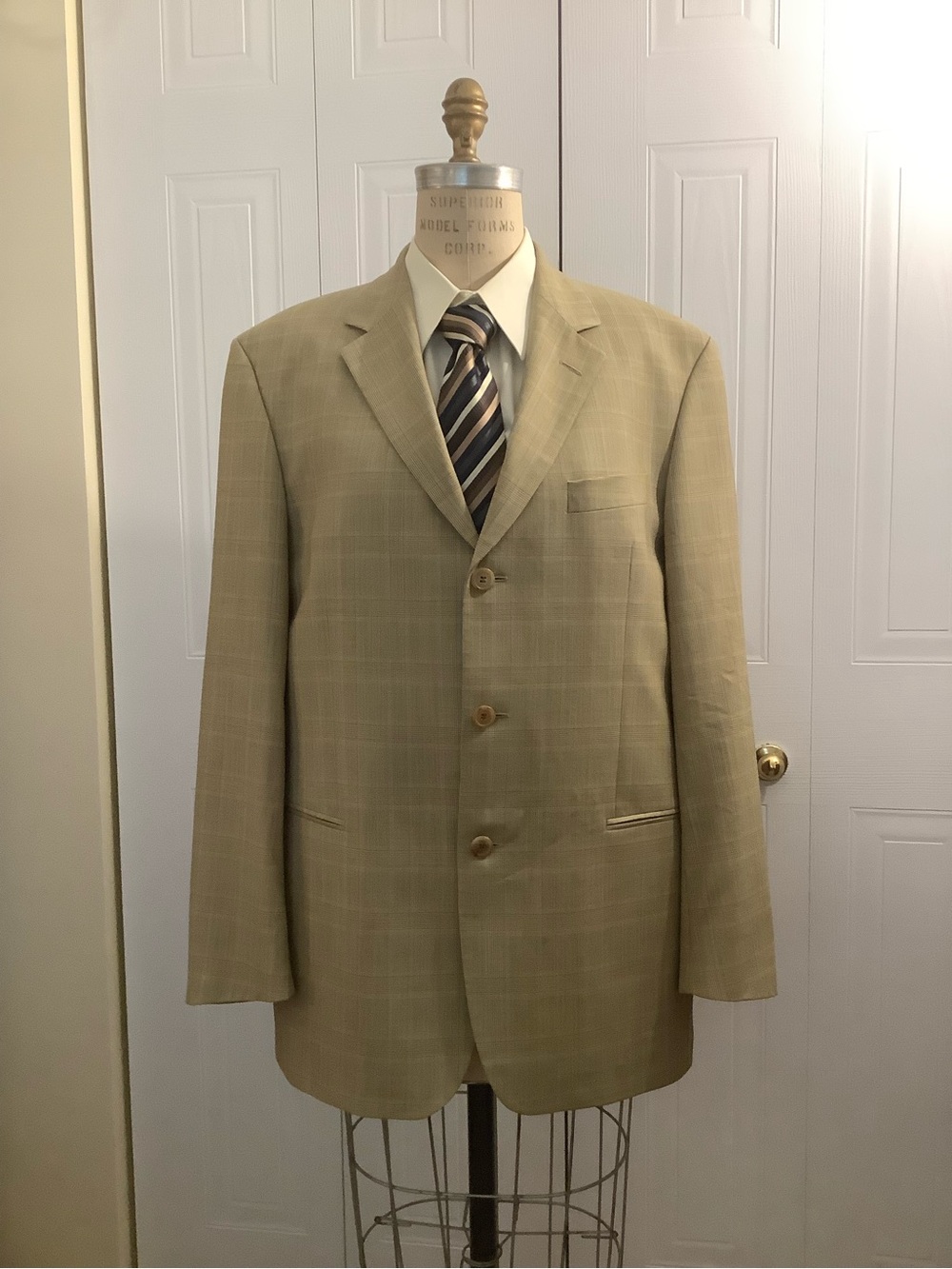 Boss Beige Plaid Men's Suit Jacket
